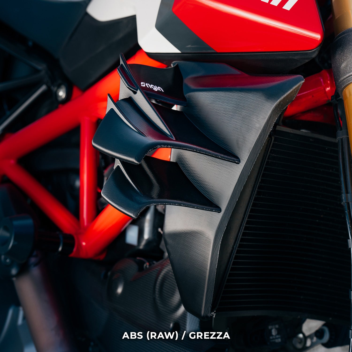 Hypermotard 950 side wings